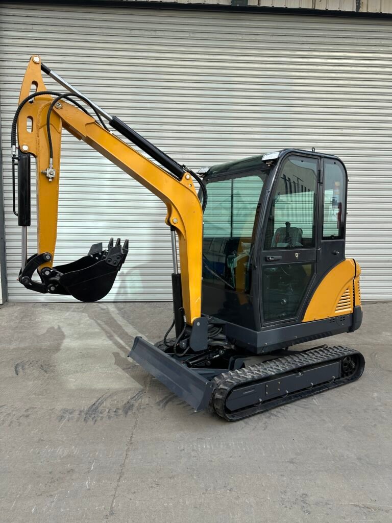 JJ30 Mini Excavator: Robust Power Meets Compact Versatility
